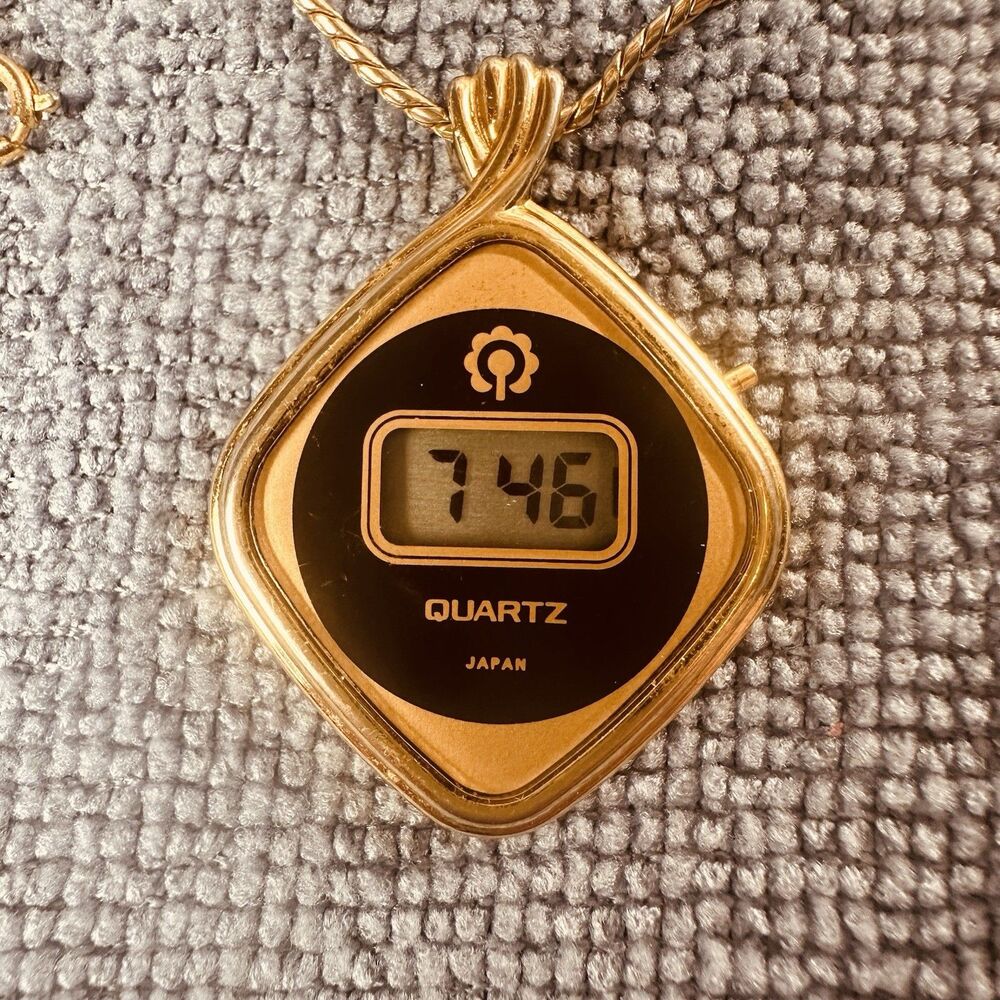 Vintage Q&Q Citizen Digital Watch Pendant Necklace Gold Tone  With 28” Chain